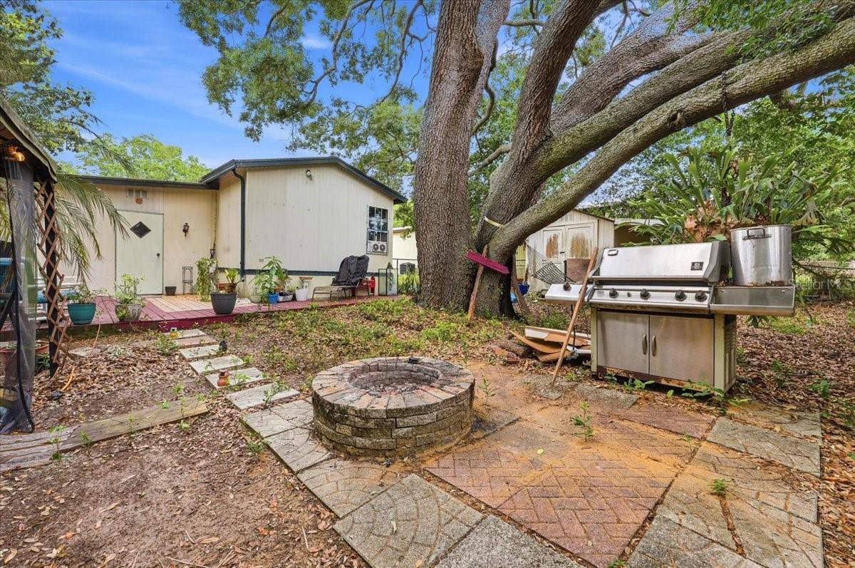 LAKE MARIANA ACRES - Residential