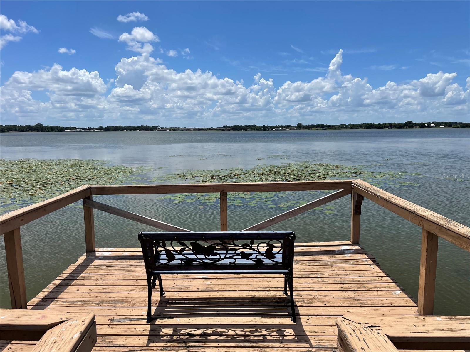 LAKE MARIANA ACRES - Residential