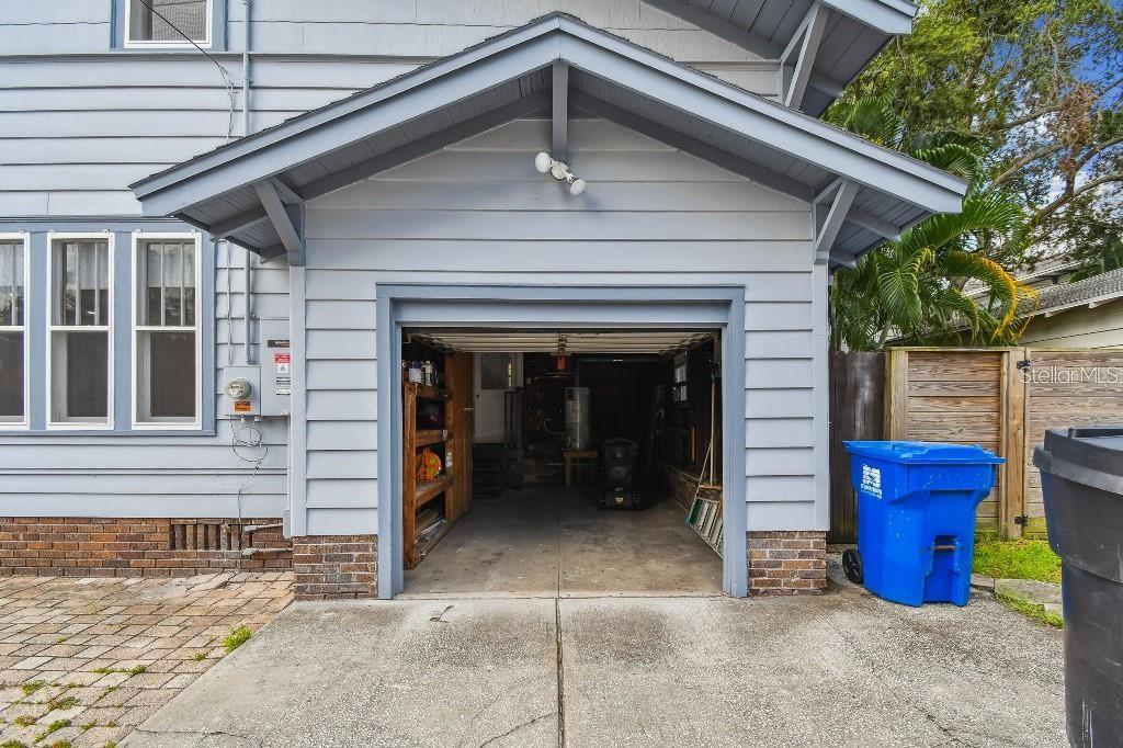 SNELL & HAMLETTS NORTH SHORE ADD - Residential Lease