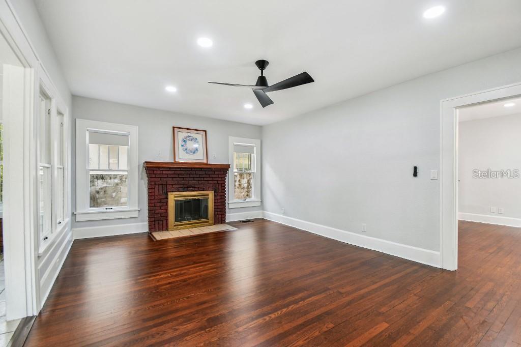 SNELL & HAMLETTS NORTH SHORE ADD - Residential Lease