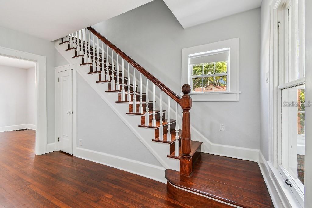 SNELL & HAMLETTS NORTH SHORE ADD - Residential Lease