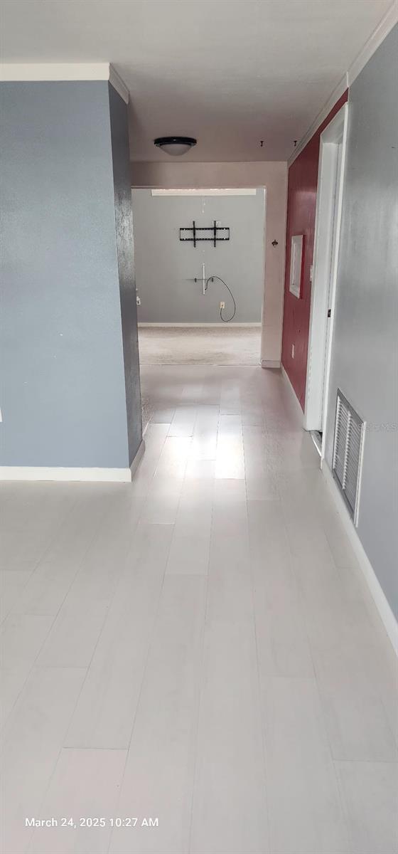 HOLIDAY GARDENS ESTATES - Residential Lease