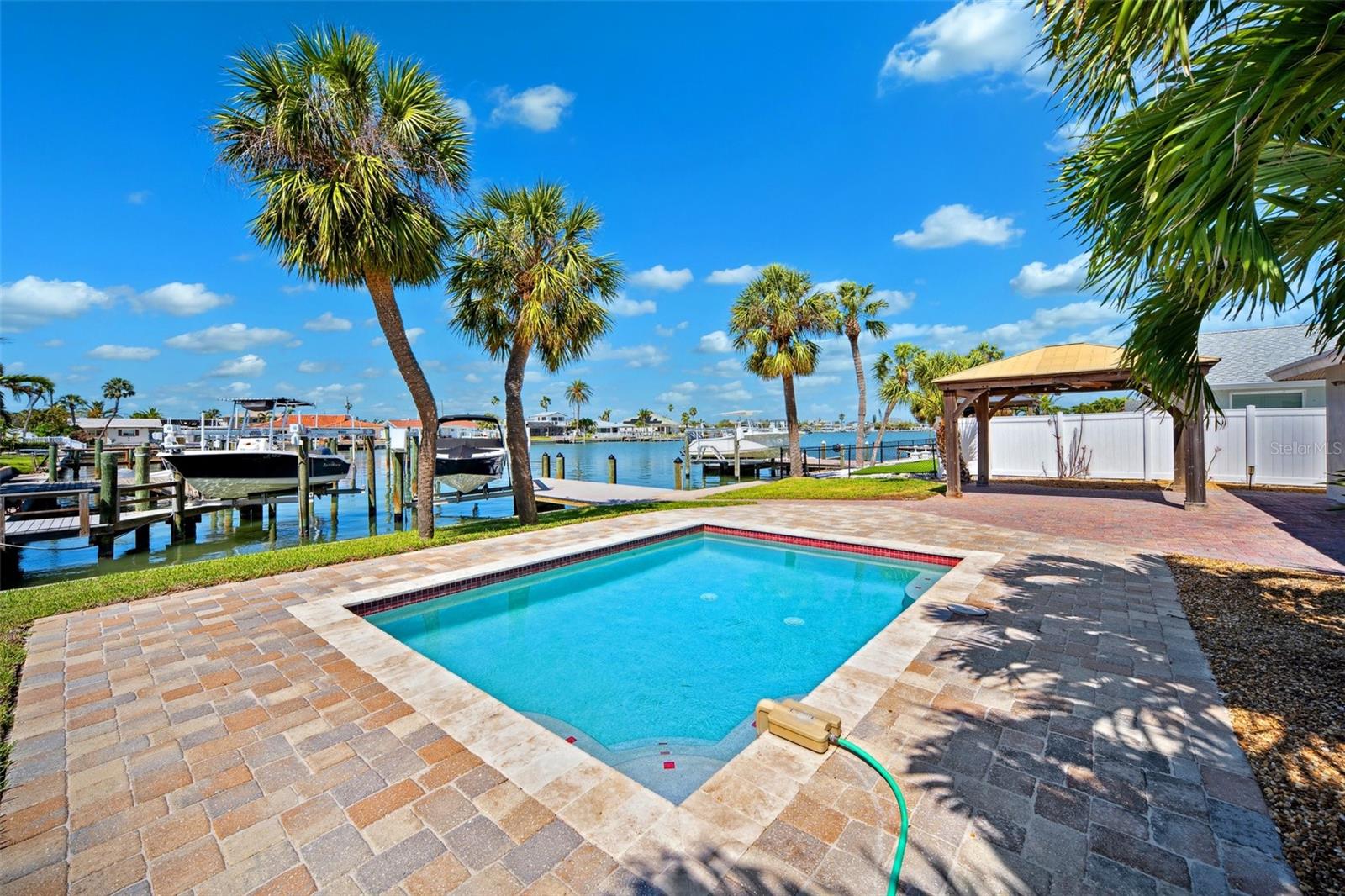 6410 3RD PALM POINT