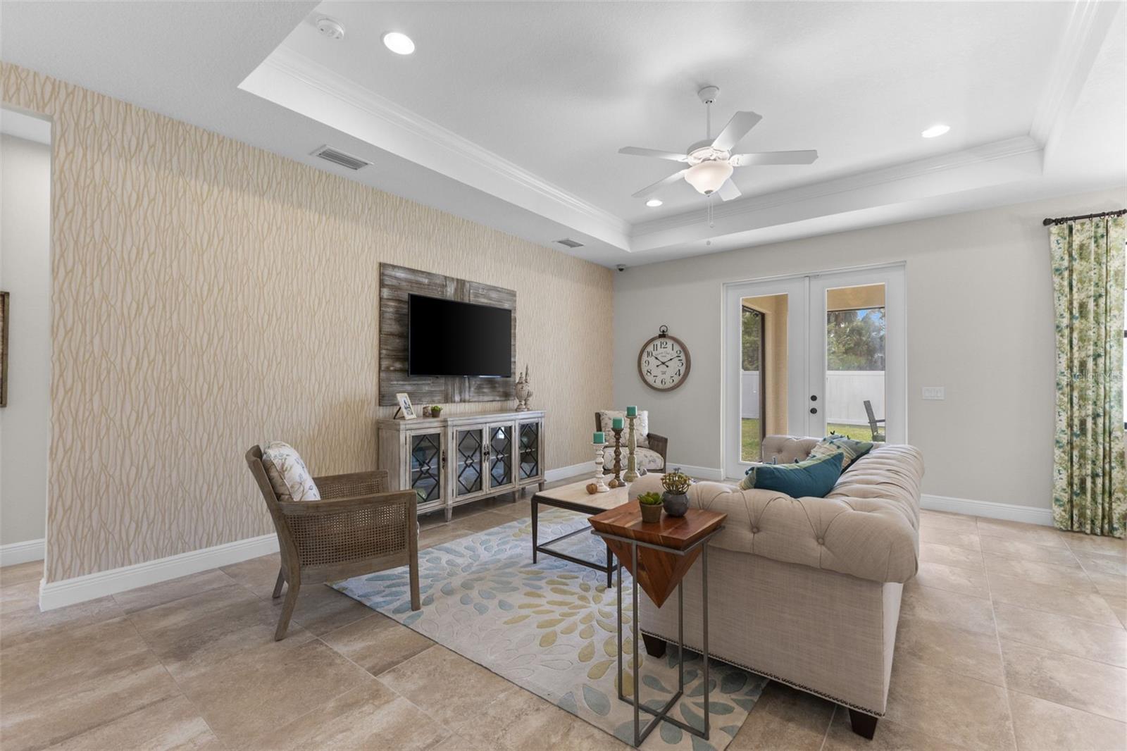 2471 W PRICE BOULEVARD