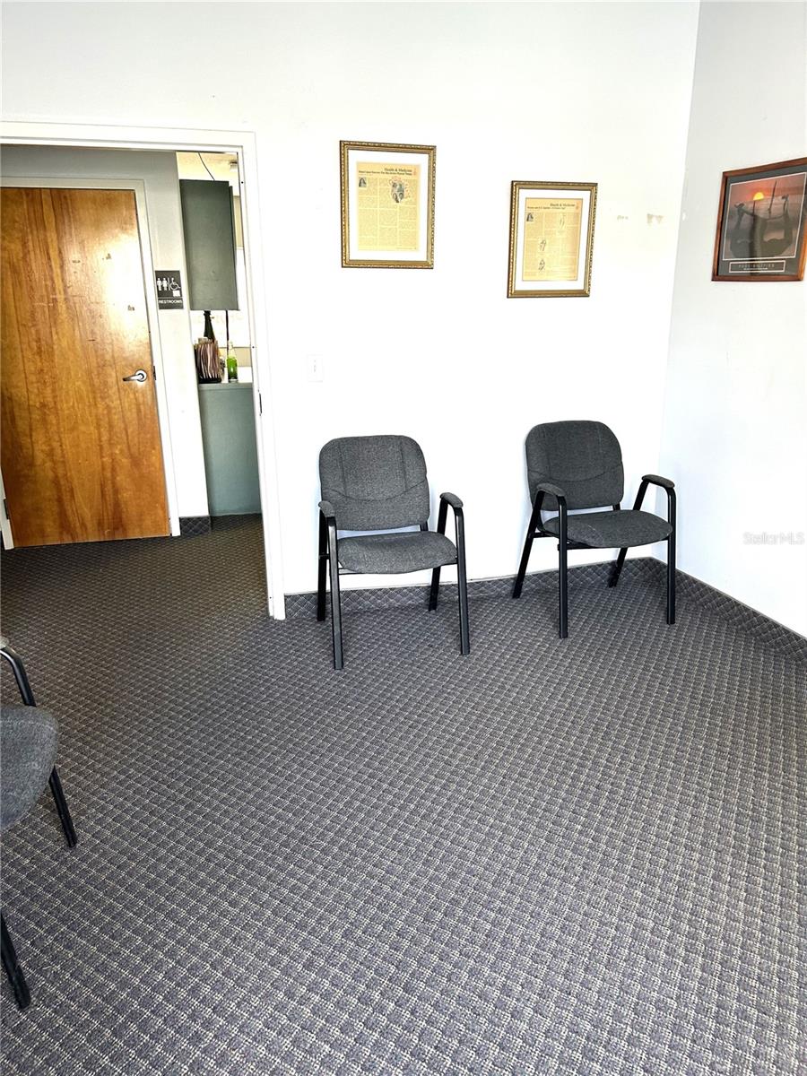 CENTRAL SQUARE OFFICE CONDO INC - Commercial Lease