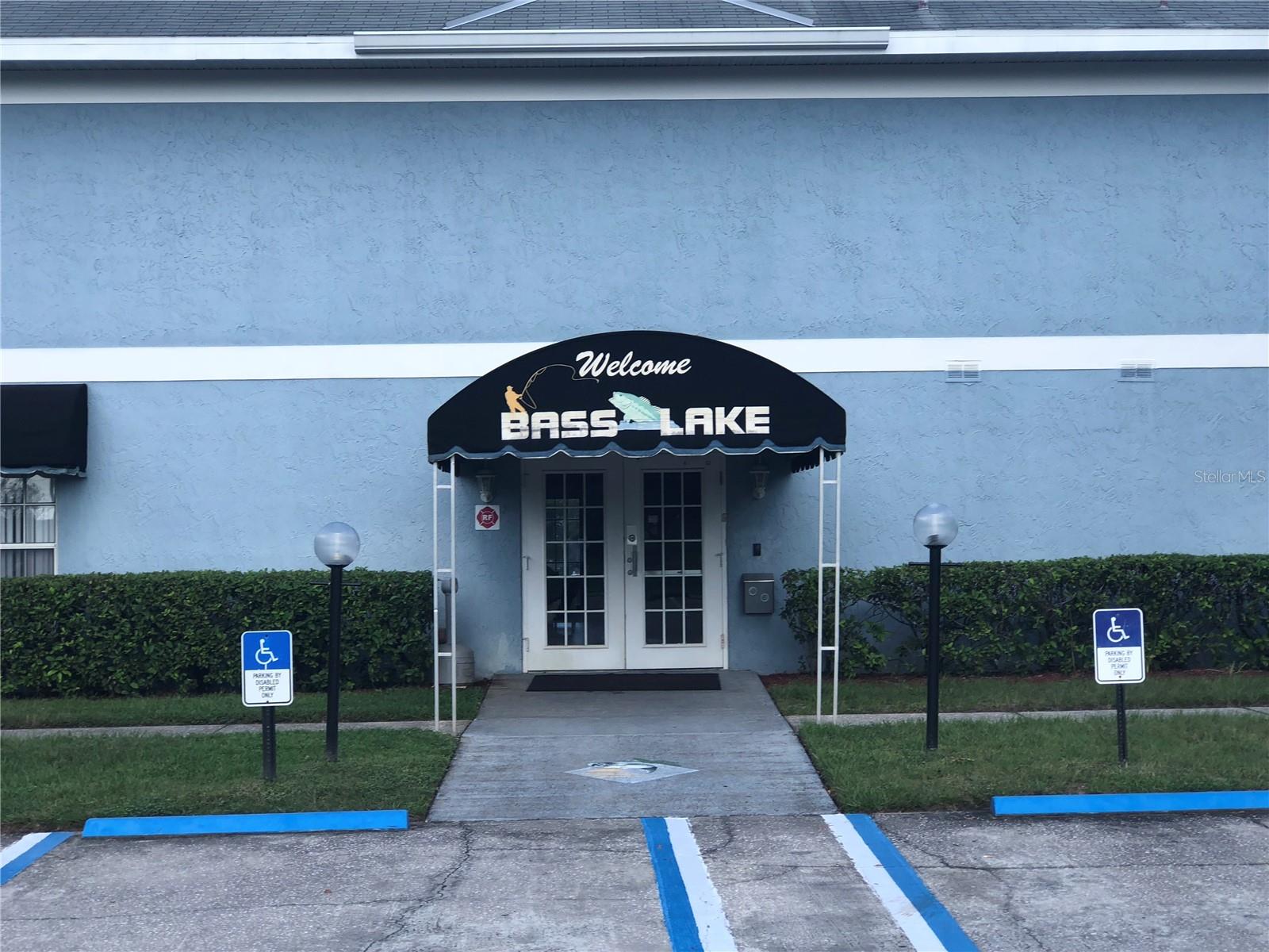 LAKESIDE AT BASS LAKE - Residential Lease