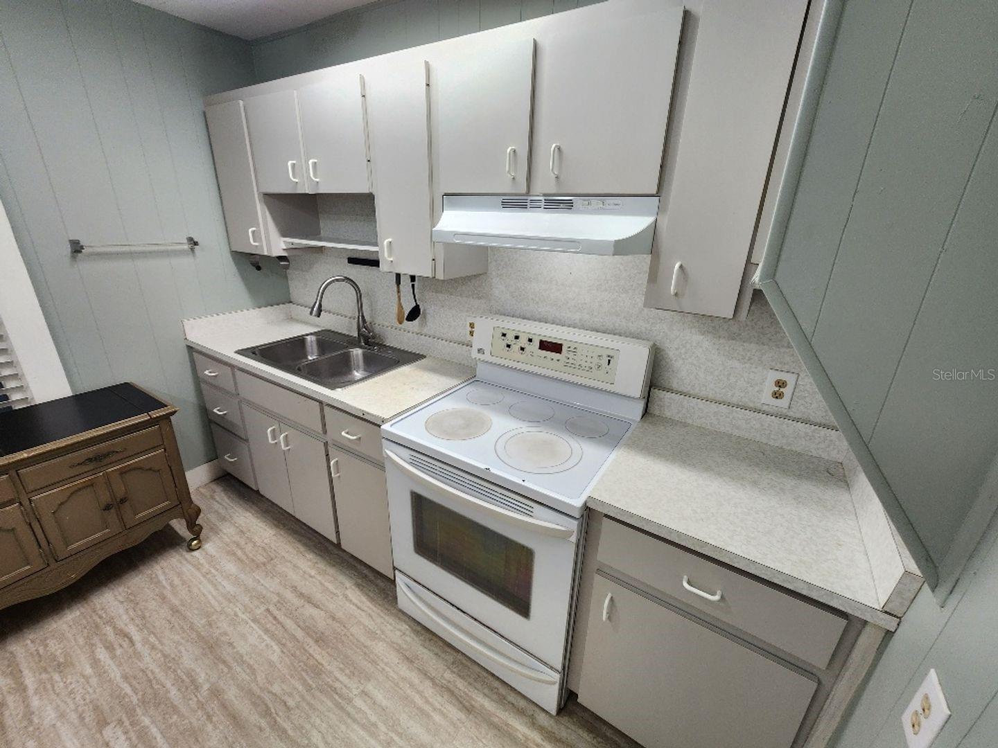 ANDREWS NEW SMYRNA - Residential Lease