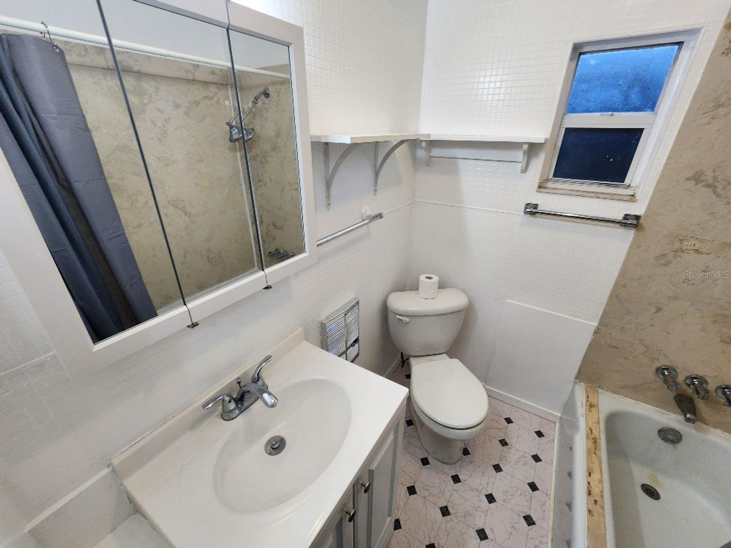 ANDREWS NEW SMYRNA - Residential Lease