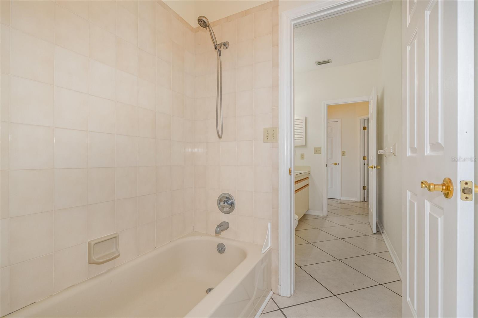 NORTH GROVE - Residential