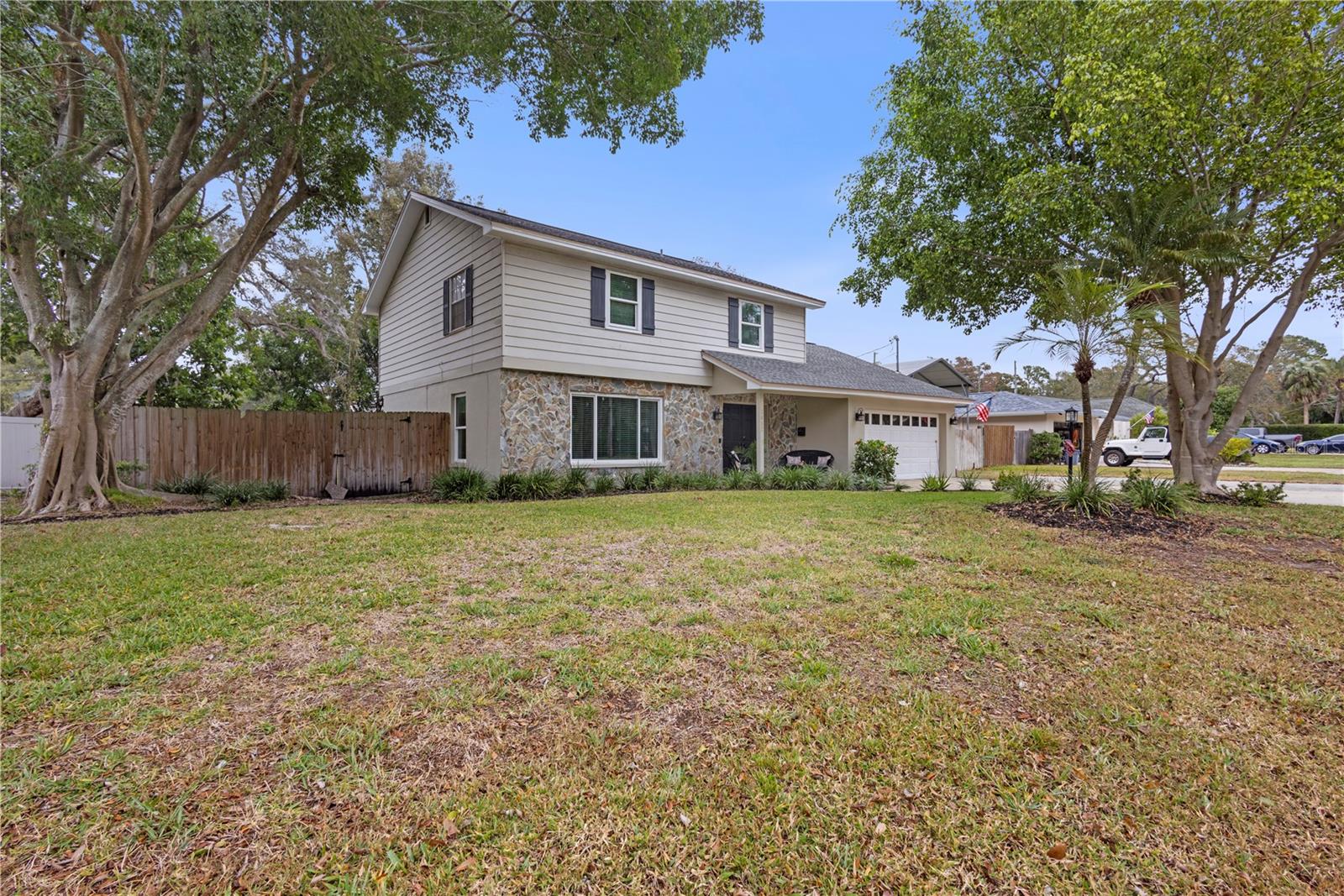 HONEYMOON RIDGE - Residential