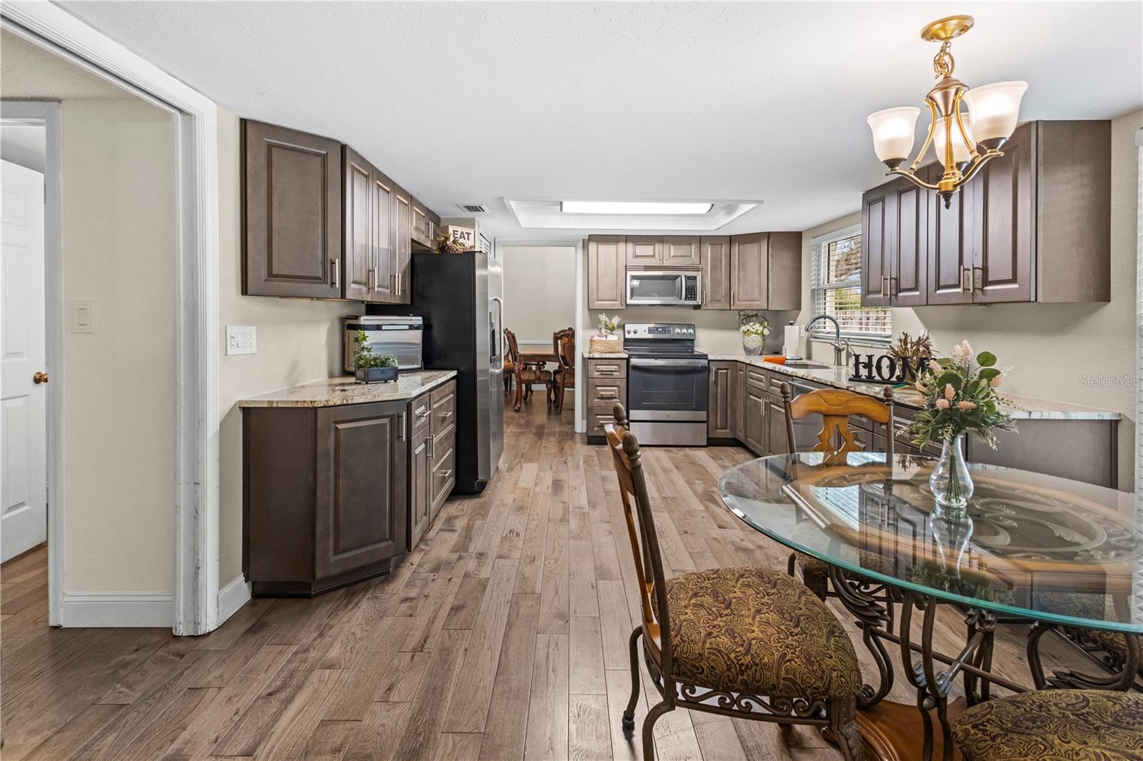 HONEYMOON RIDGE - Residential