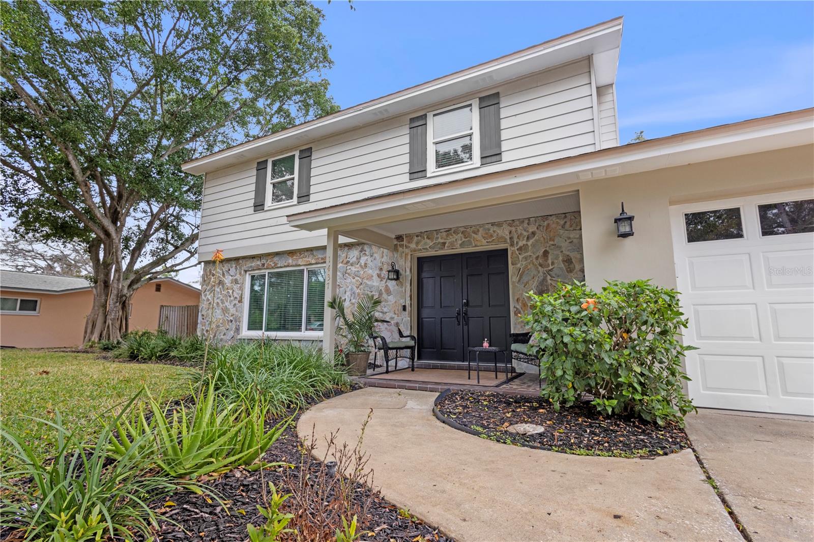 HONEYMOON RIDGE - Residential