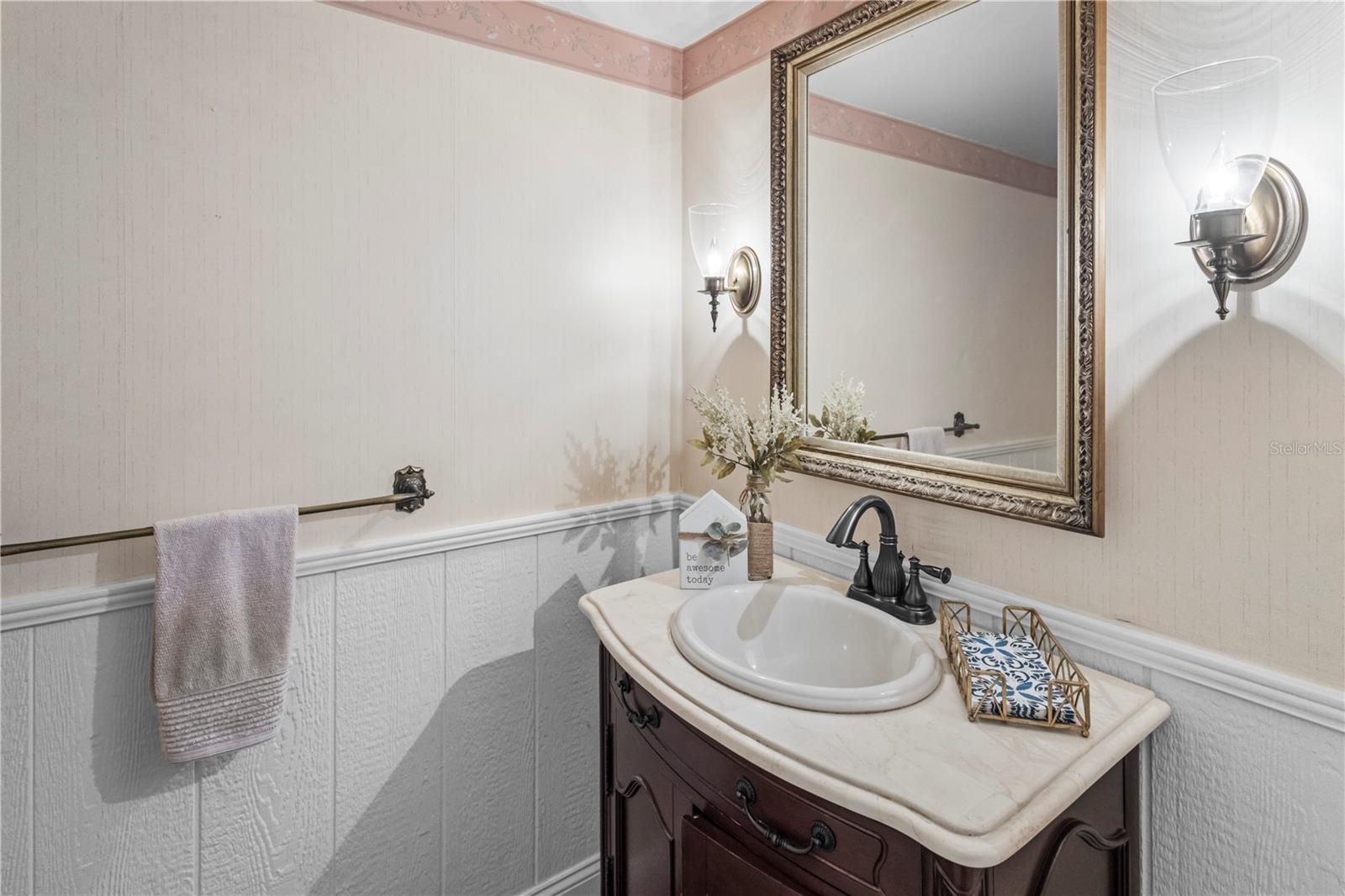 HONEYMOON RIDGE - Residential