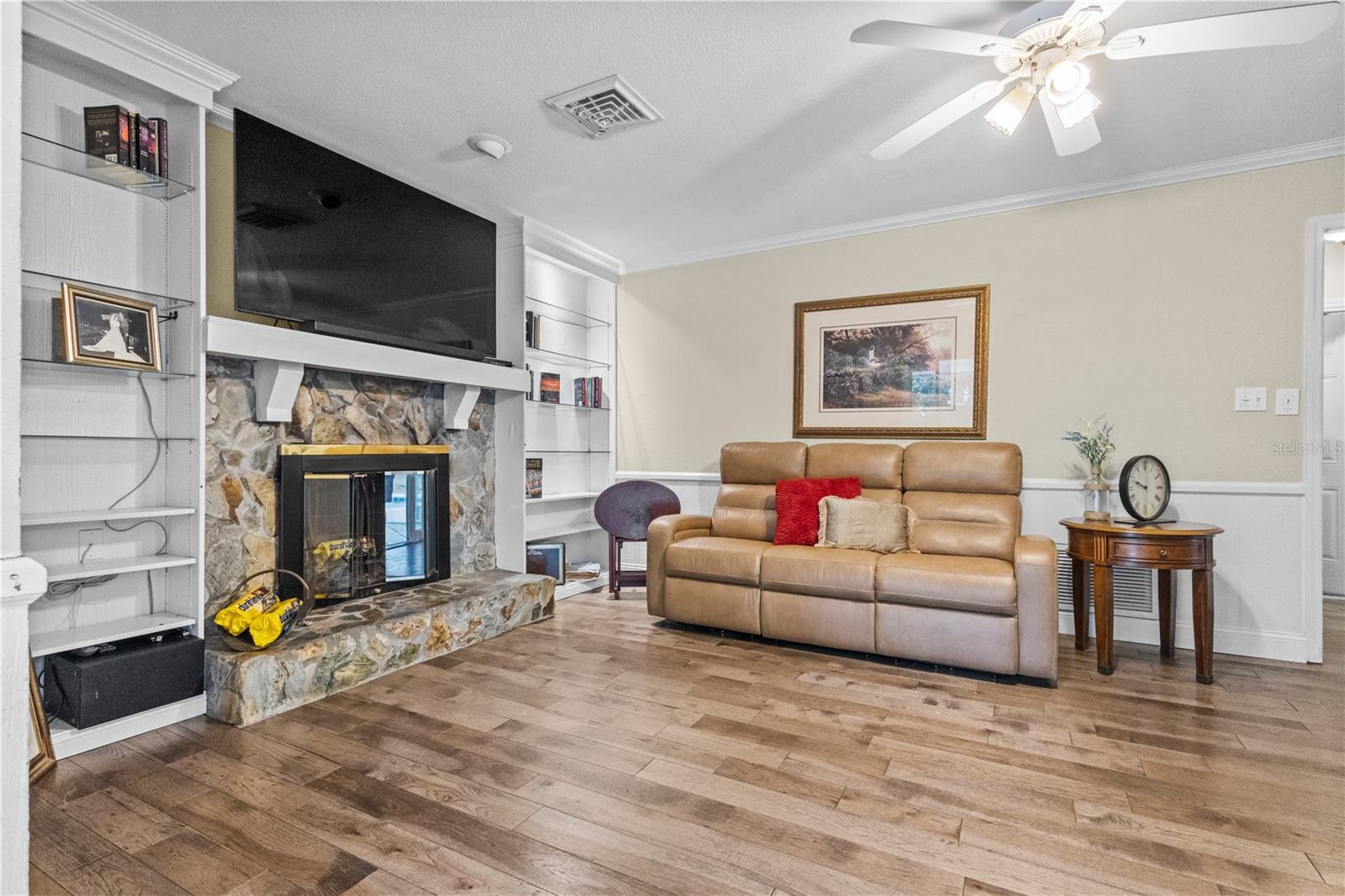 HONEYMOON RIDGE - Residential