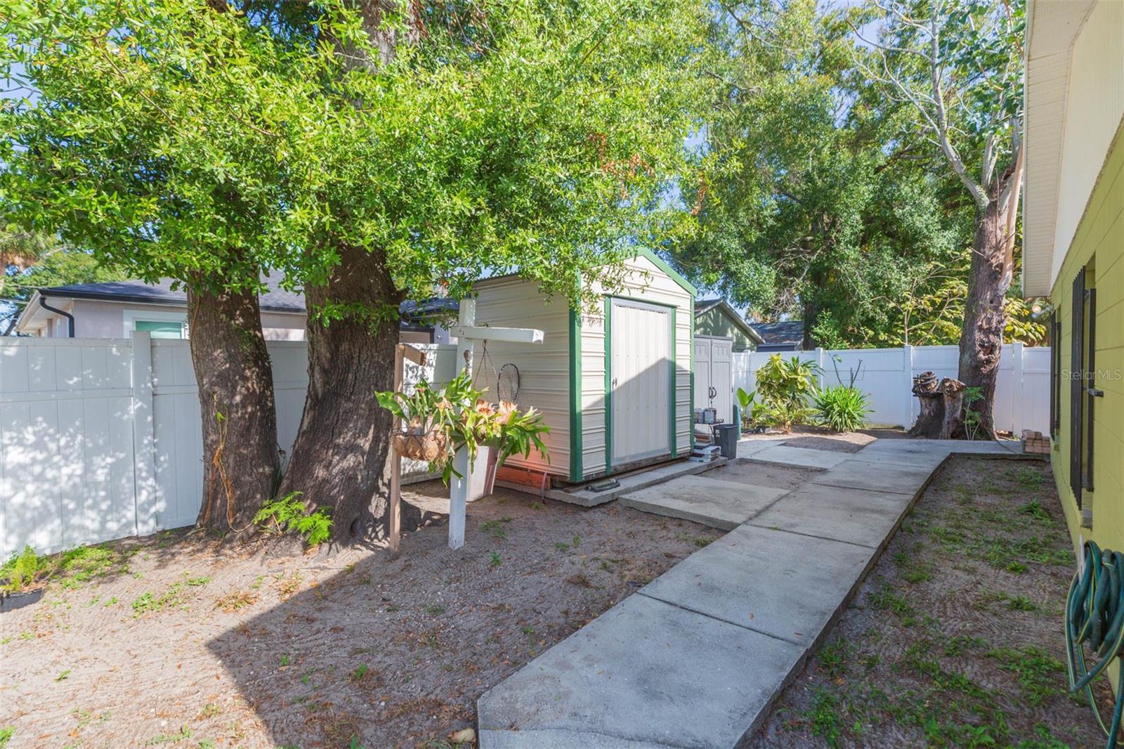 MAYS ADD - Residential