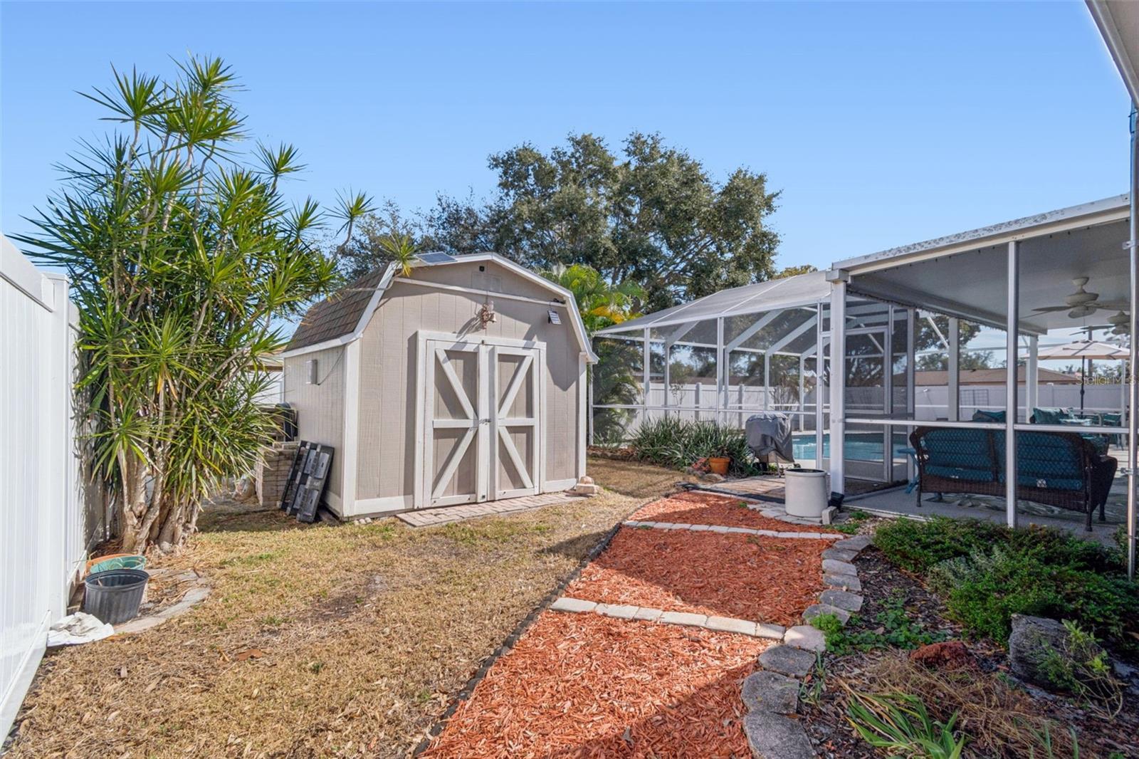 SEMINOLE COUNTRY - Residential