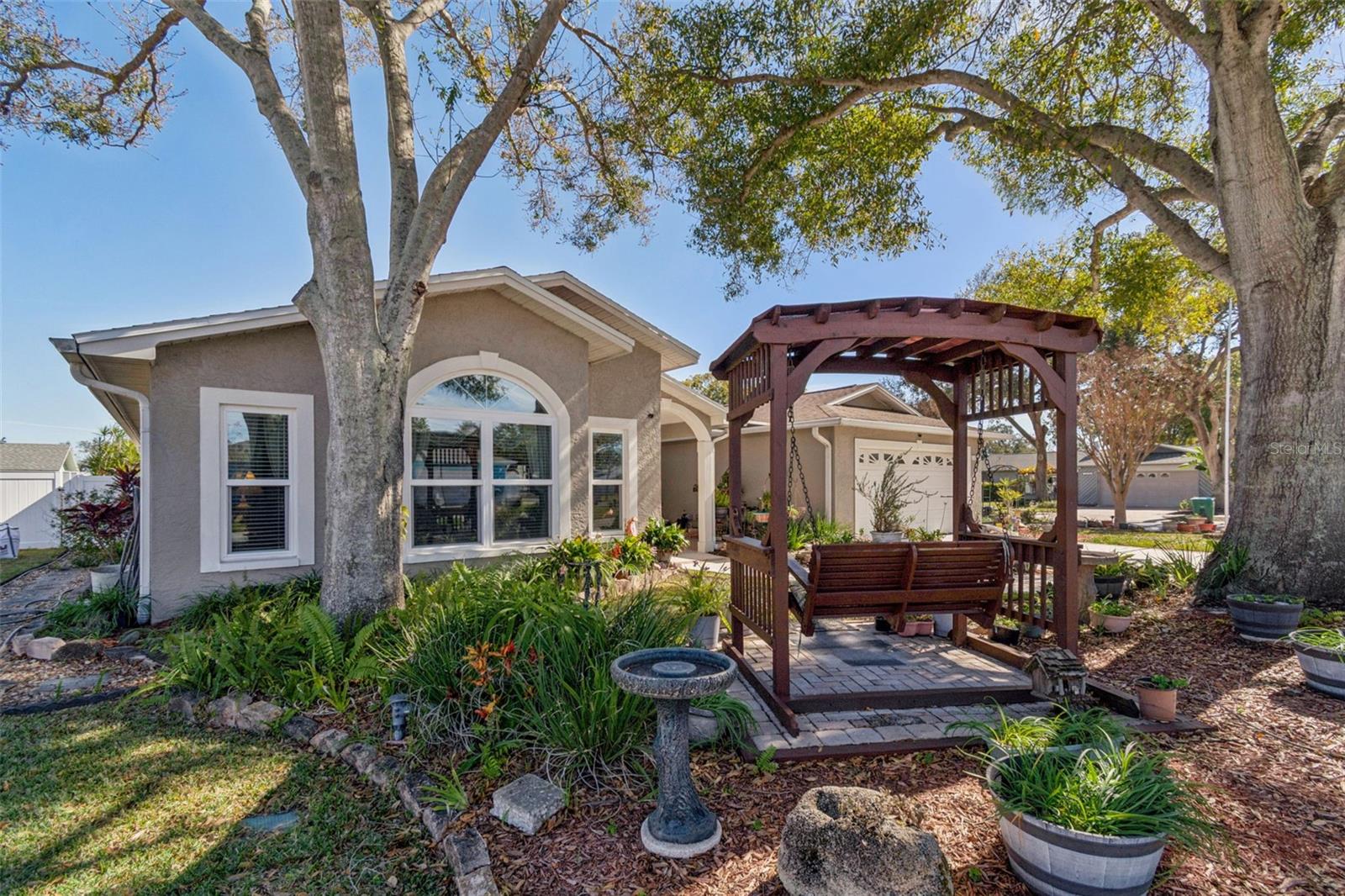 SEMINOLE COUNTRY - Residential