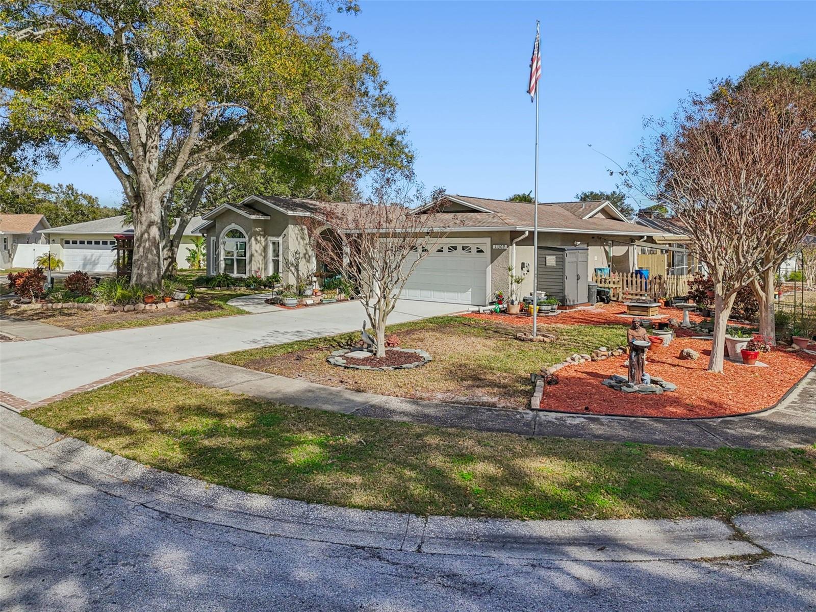 SEMINOLE COUNTRY - Residential
