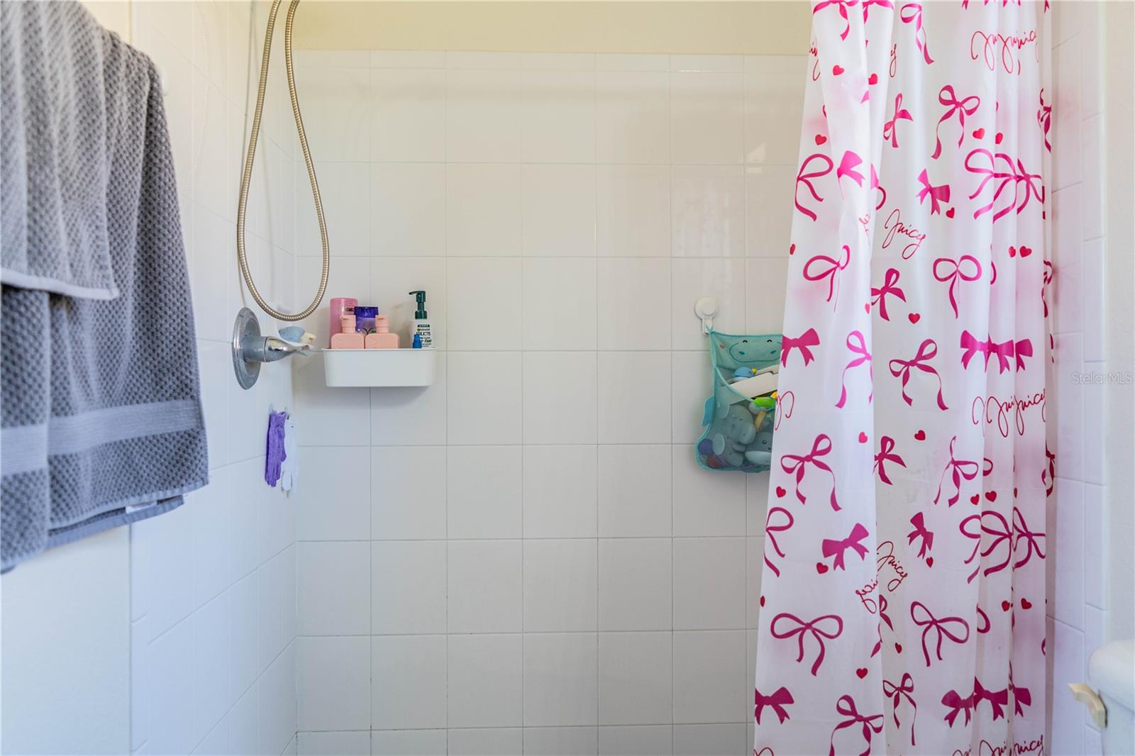 WINCHESTER ESTATES - Residential