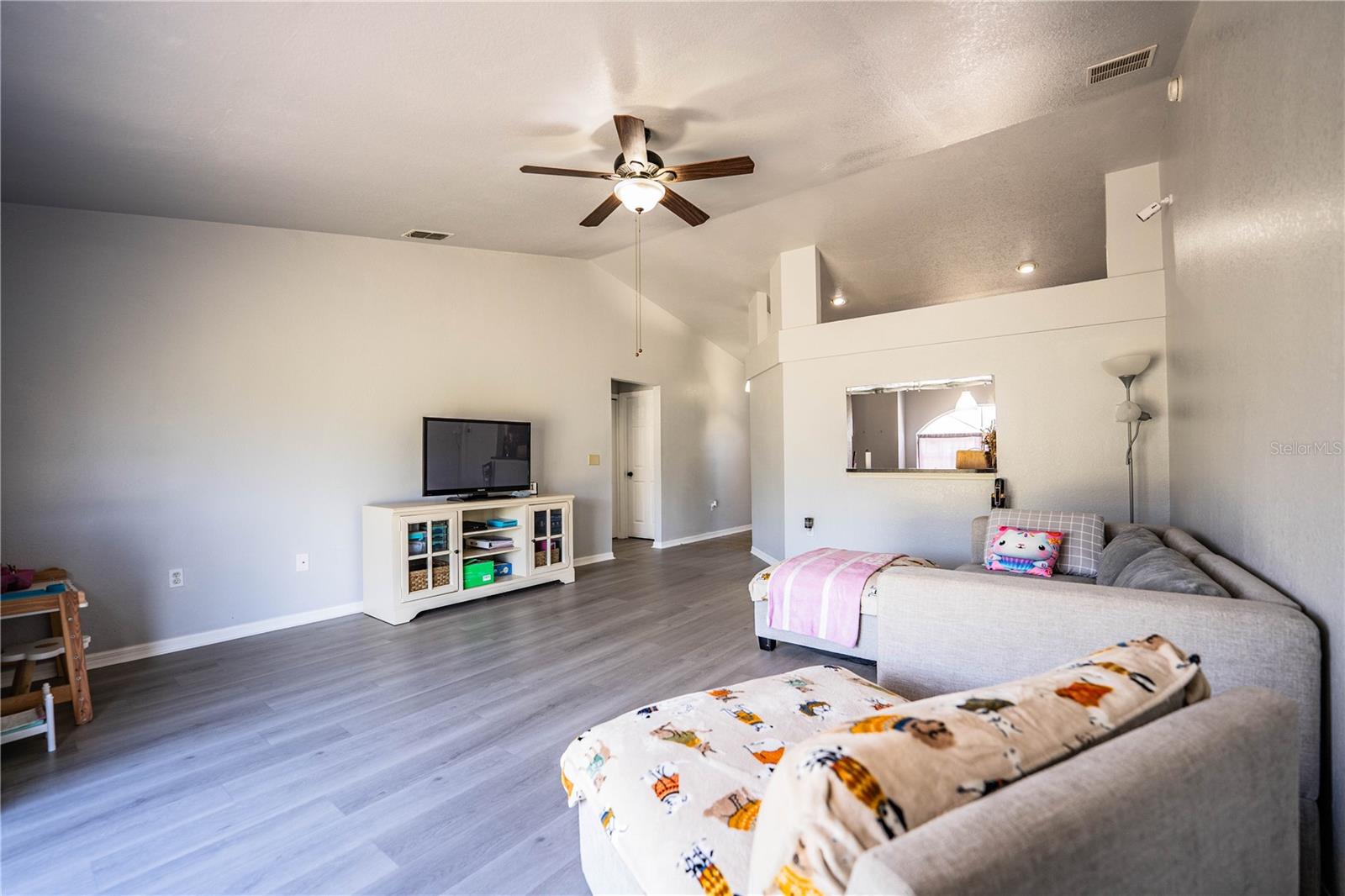 WINCHESTER ESTATES - Residential