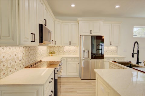 Tiny photo for 1316 E 9th Avenue, Mount Dora, FL 32757 (MLS # O6416275)