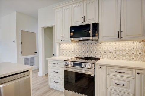 Tiny photo for 1316 E 9th Avenue, Mount Dora, FL 32757 (MLS # O6416275)