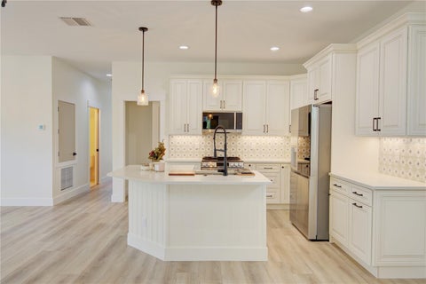 Tiny photo for 1316 E 9th Avenue, Mount Dora, FL 32757 (MLS # O6416275)