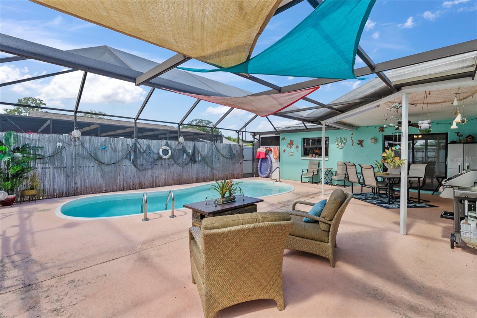 HOLIDAY LAKES WEST - Residential