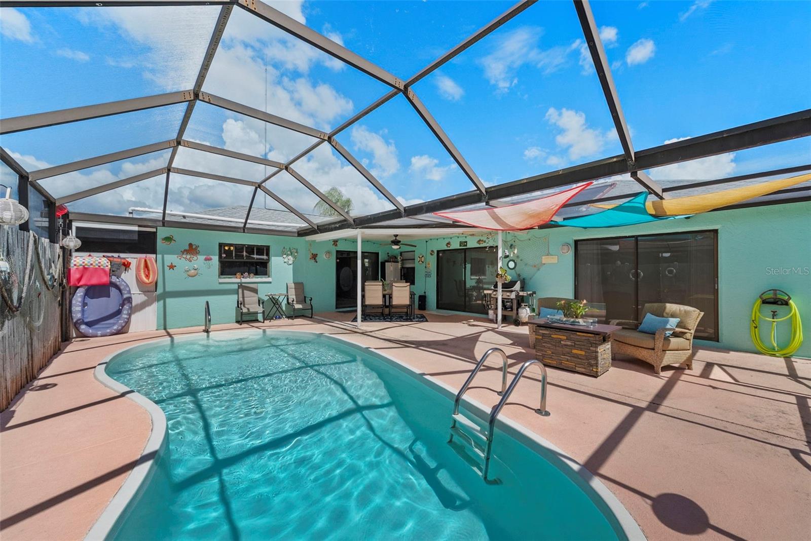 HOLIDAY LAKES WEST - Residential