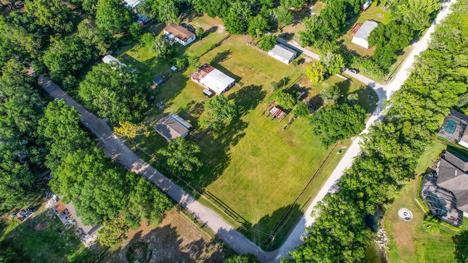 KEYSTONE PARK - Land