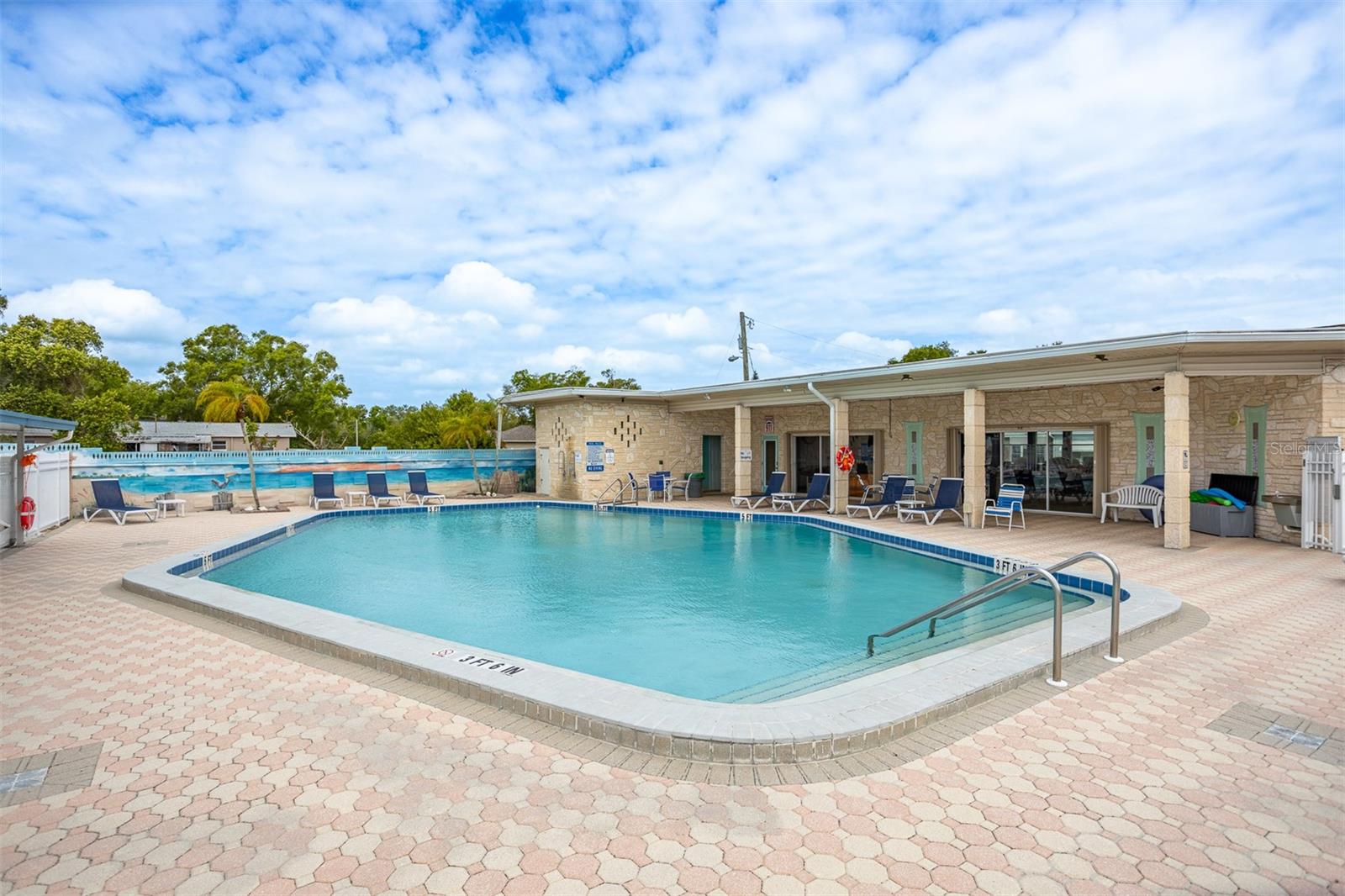 SHANGRI-LA APT PARK - Residential