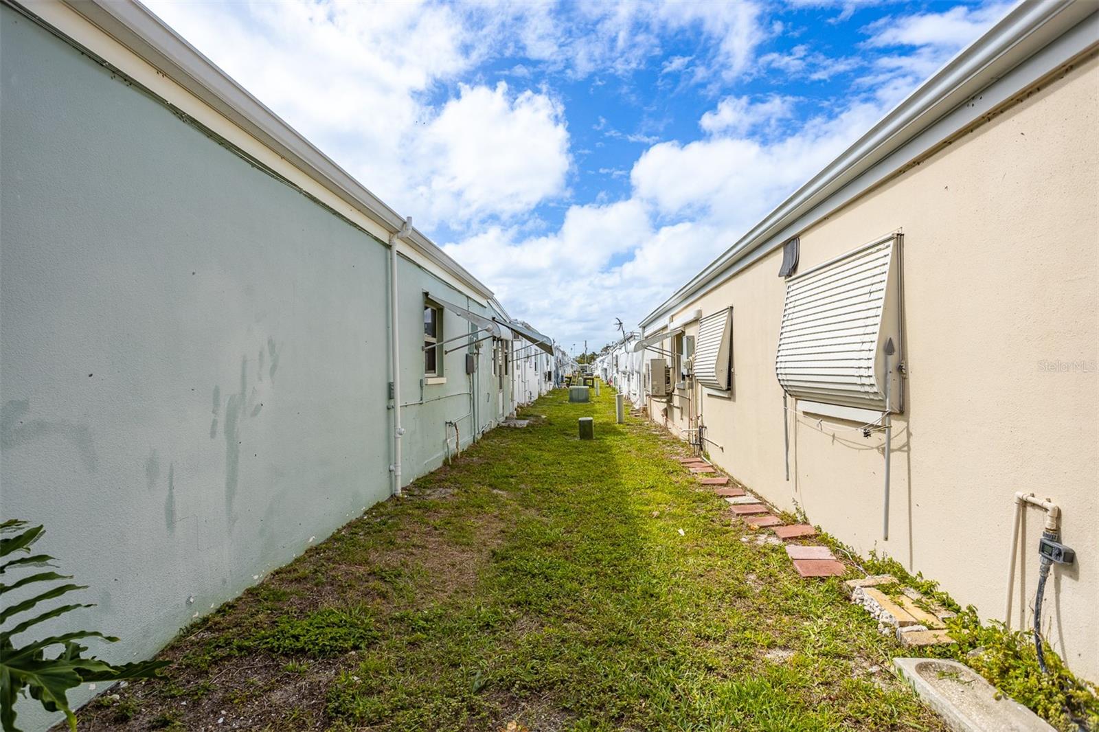 SHANGRI-LA APT PARK - Residential