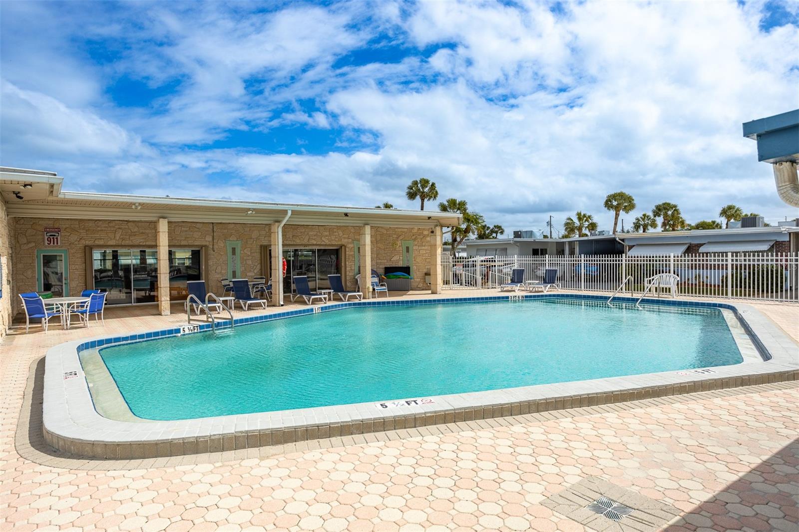 SHANGRI-LA APT PARK - Residential