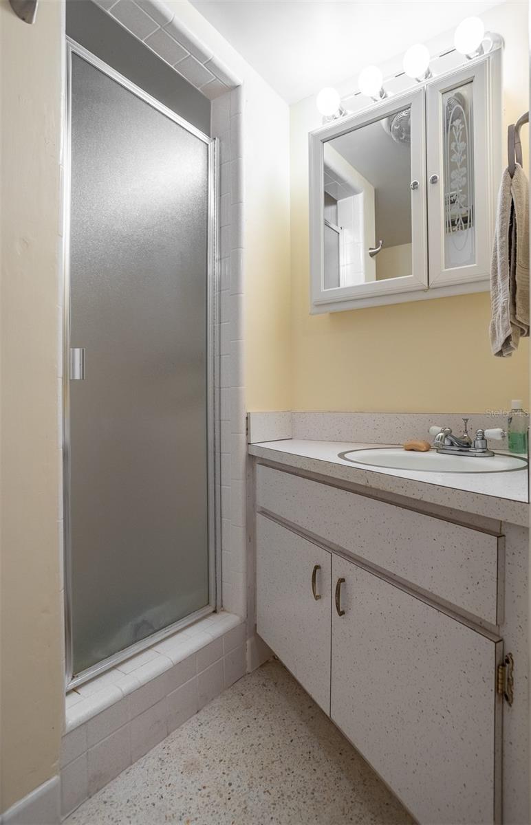 SHANGRI-LA APT PARK - Residential