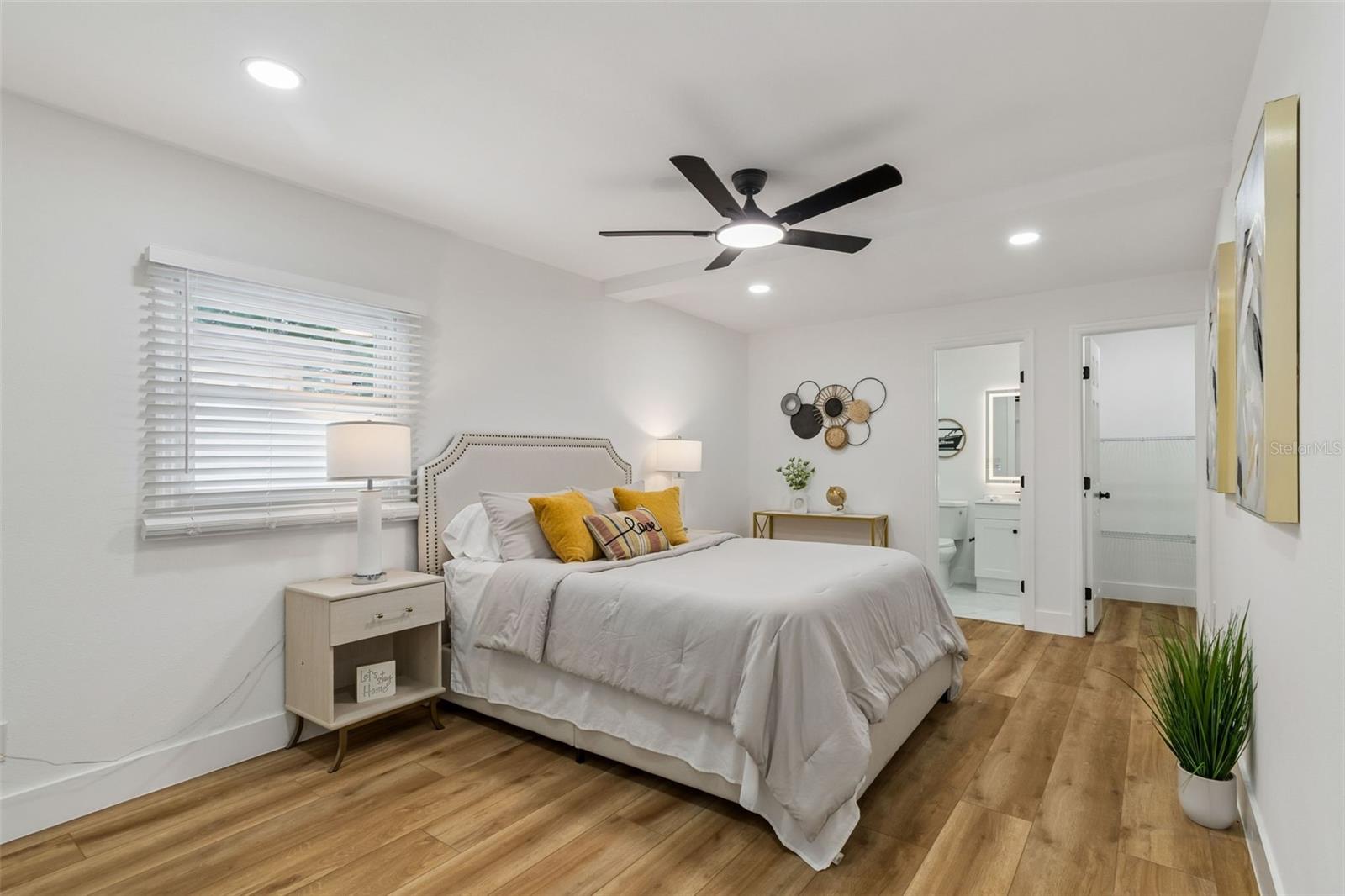 TYRONE - Residential