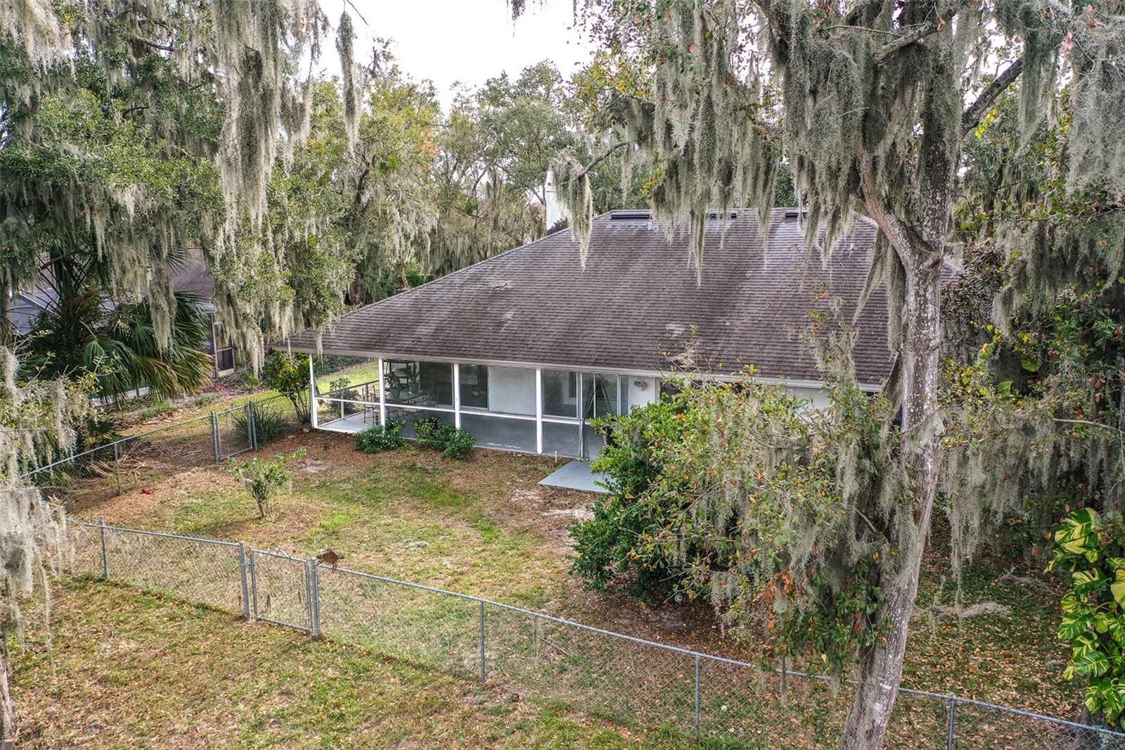 CHRISTINA WOODS PH 06 - Residential