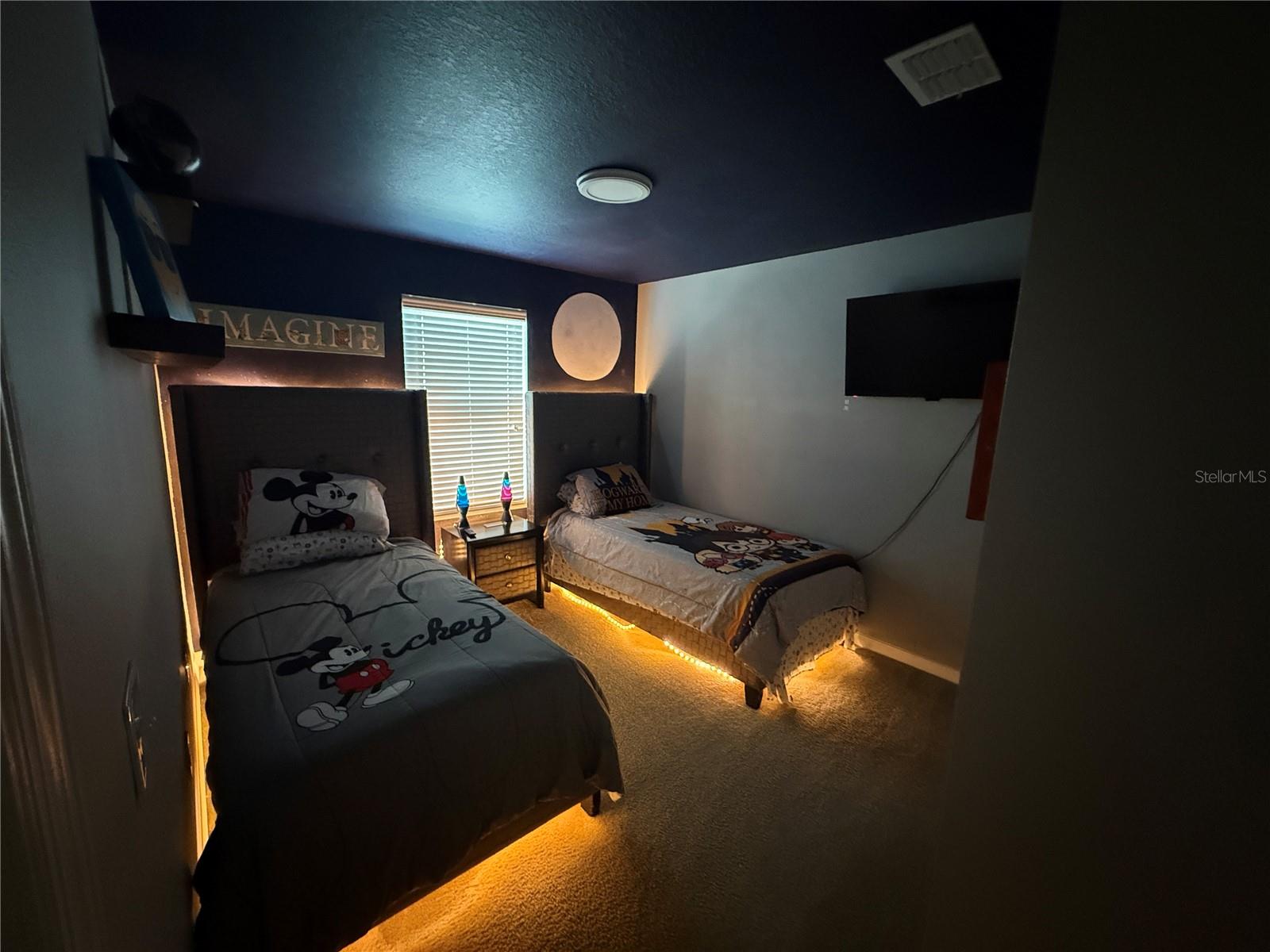 COMPASS BAY UNIT 5 - Residential Lease