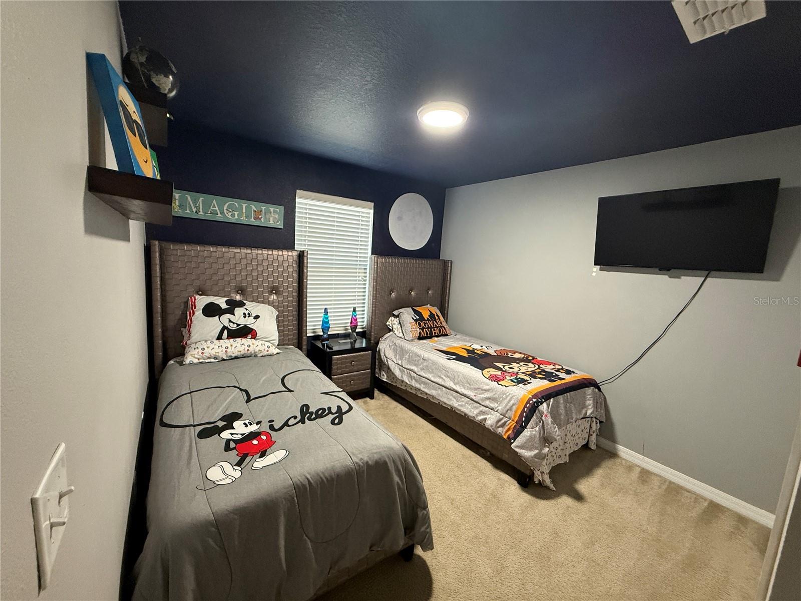 COMPASS BAY UNIT 5 - Residential Lease