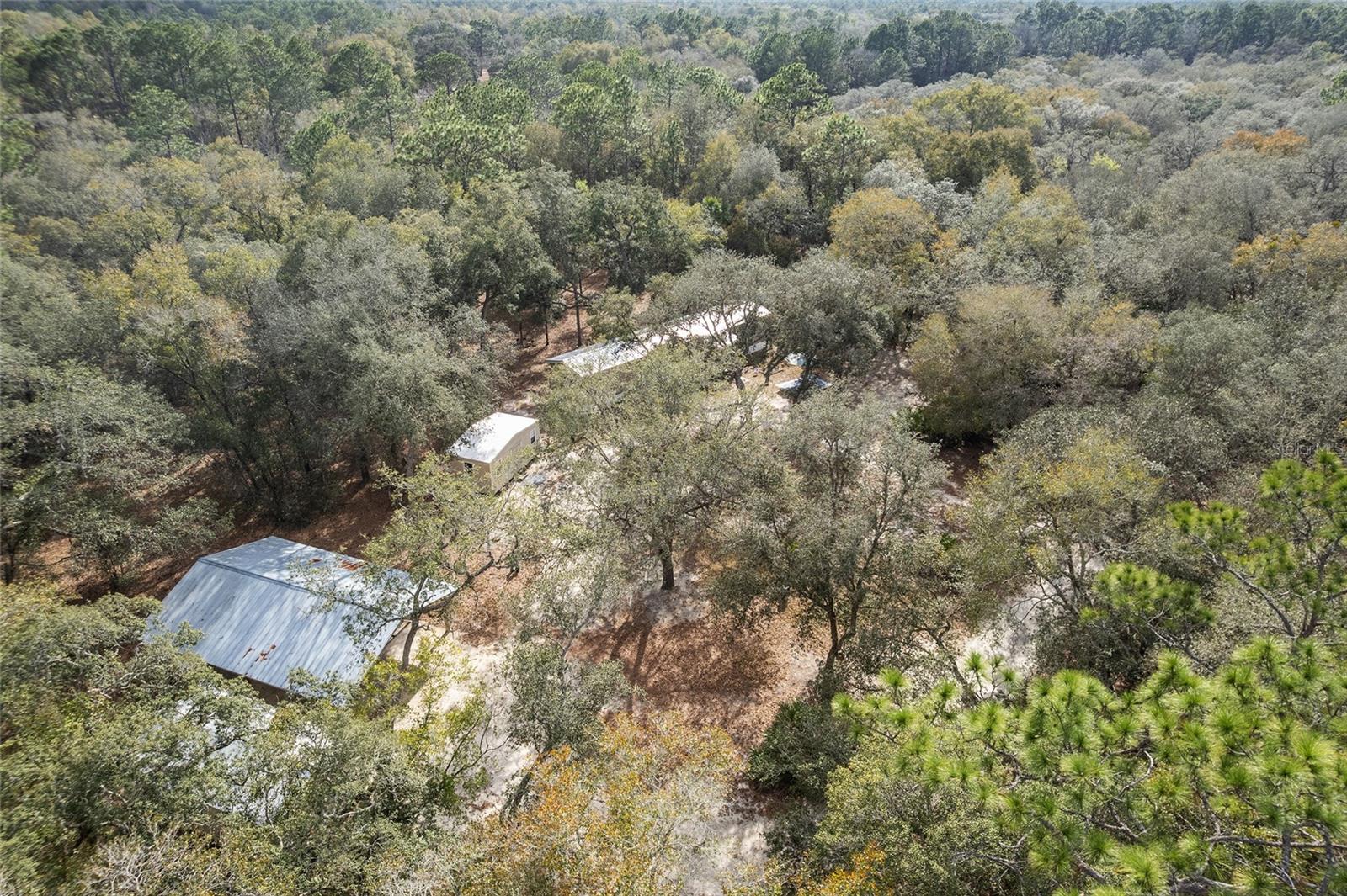 COUNTRY LIVING - Residential