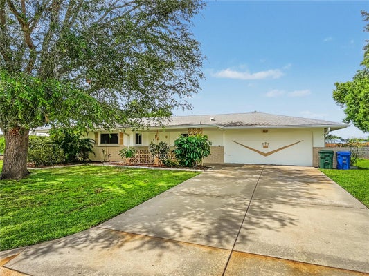 3041 TYRONE LN, SARASOTA, FL 34239 - Image bc4b6babaaf83165af8ad9e7abbd6c8a/3219335595