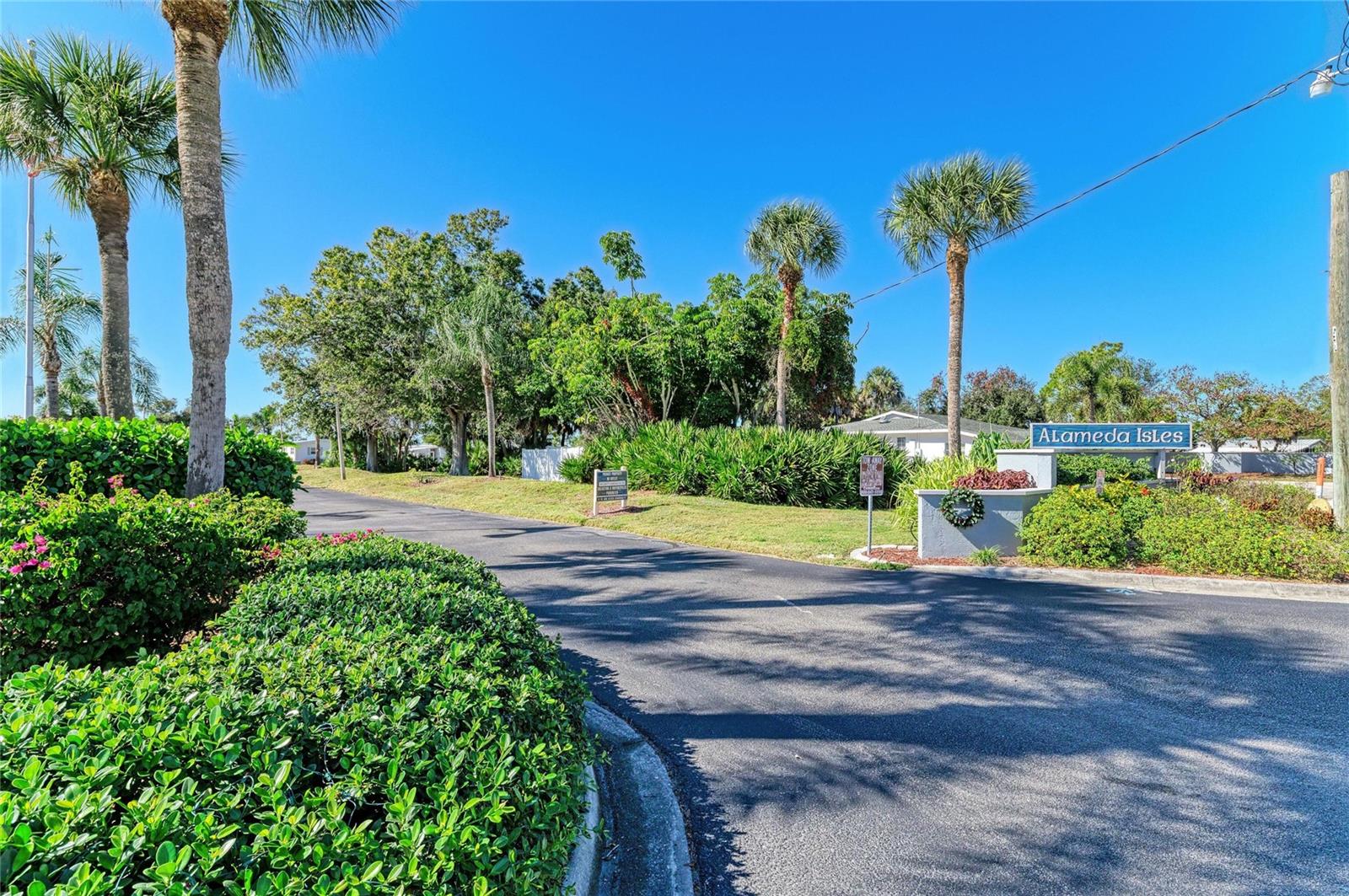 ALAMEDA ISLES - Residential