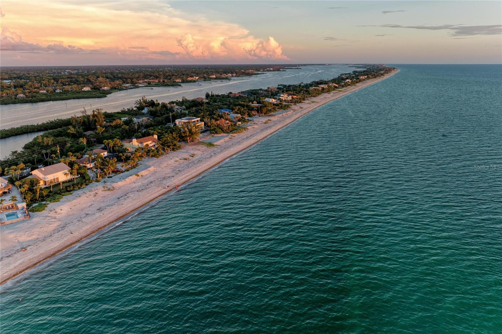 ALAMEDA ISLES - Residential