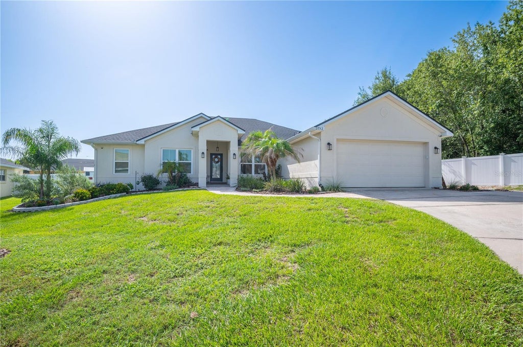 Photo of 2752 Highlands Creek Drive, Lakeland, FL 33813 (MLS # L4963303)
