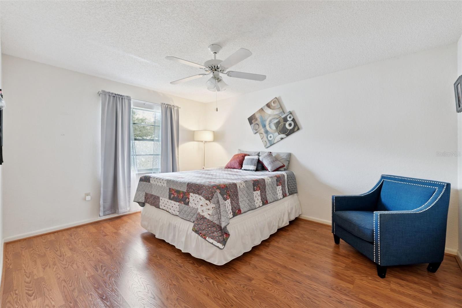 OAKVIEW - Residential