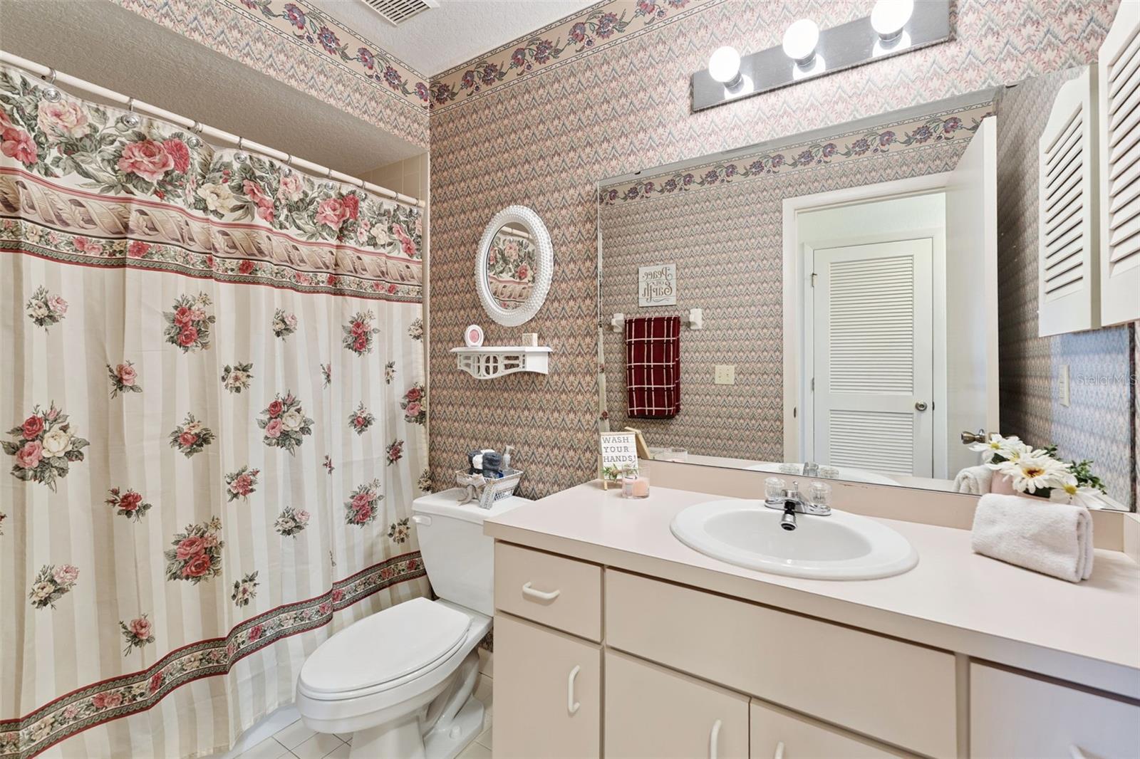 OAKVIEW - Residential