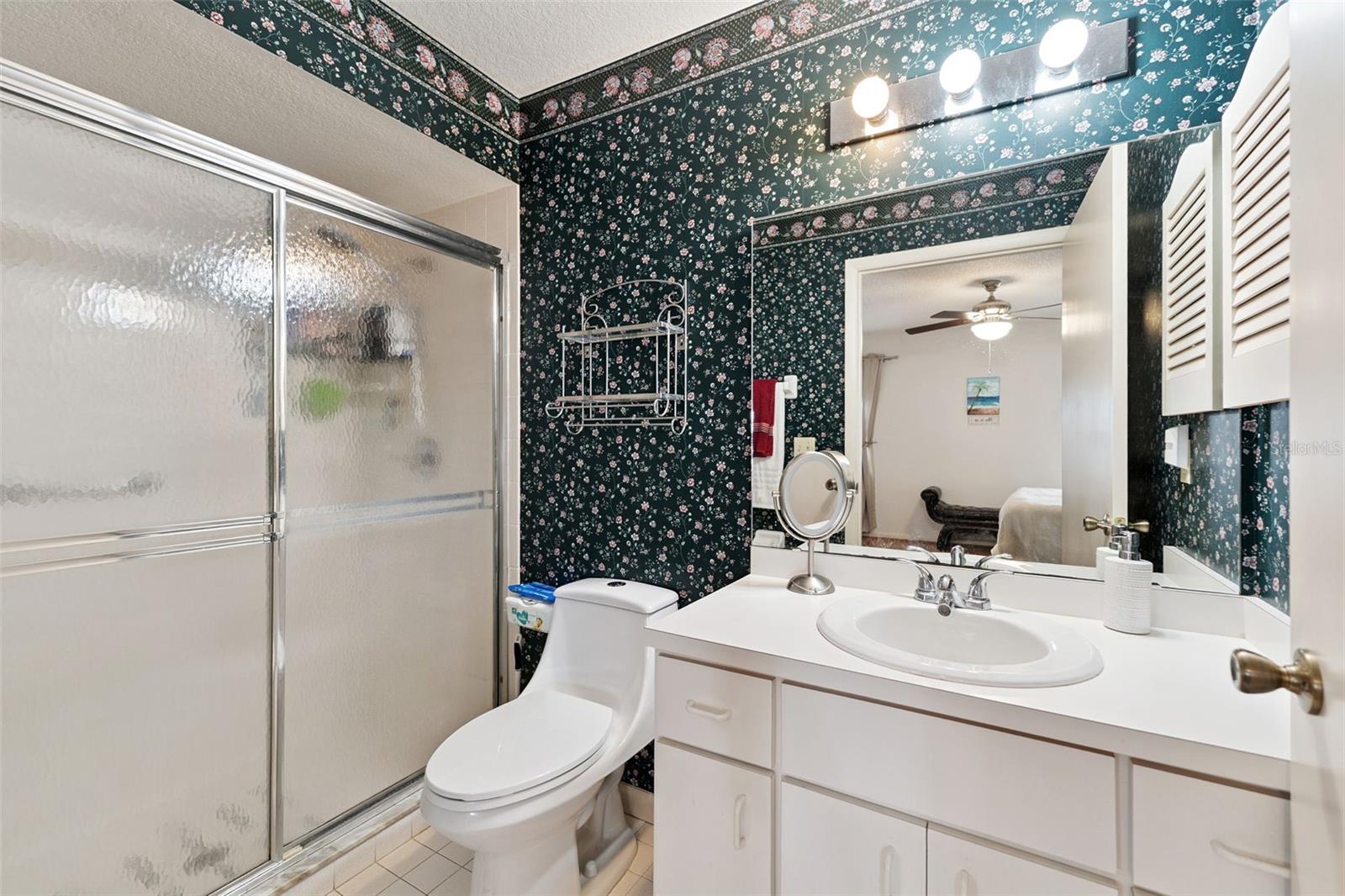 OAKVIEW - Residential