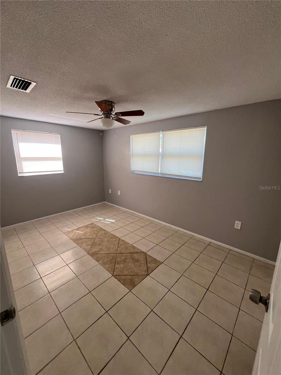 HOLIDAY HILL ESTATES - Residential Lease