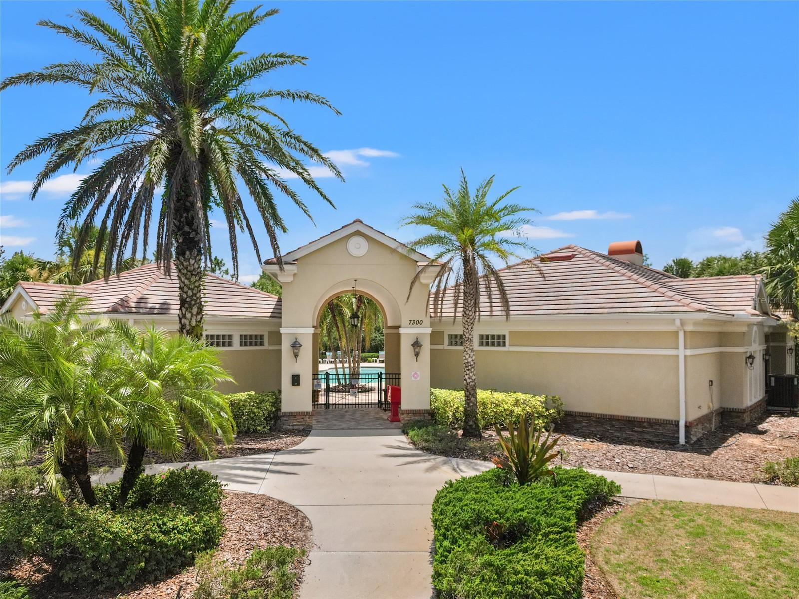 COUNTRY CLUB EAST AT LAKEWD RNCH QQ1 1 - Residential