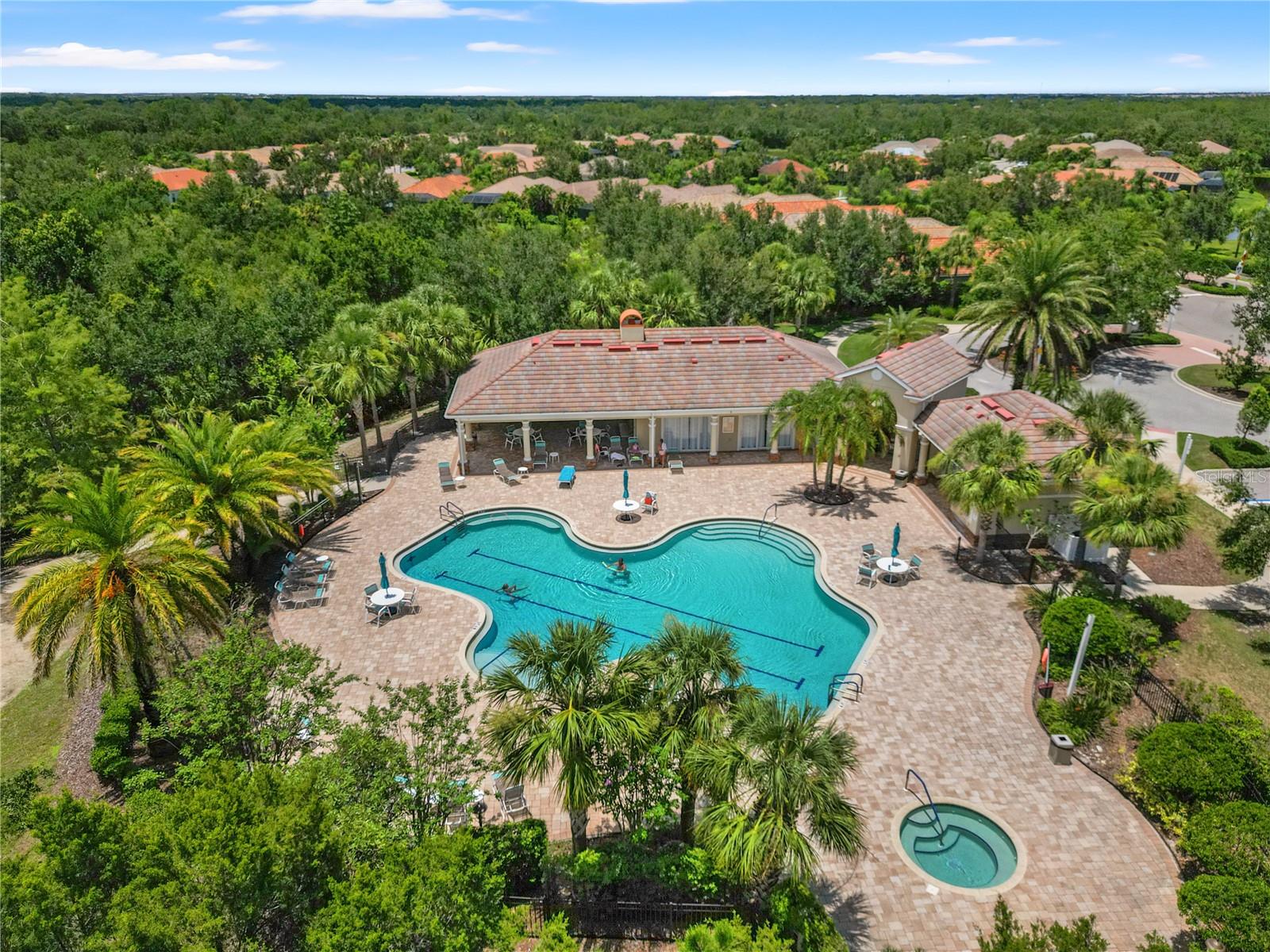 COUNTRY CLUB EAST AT LAKEWD RNCH QQ1 1 - Residential