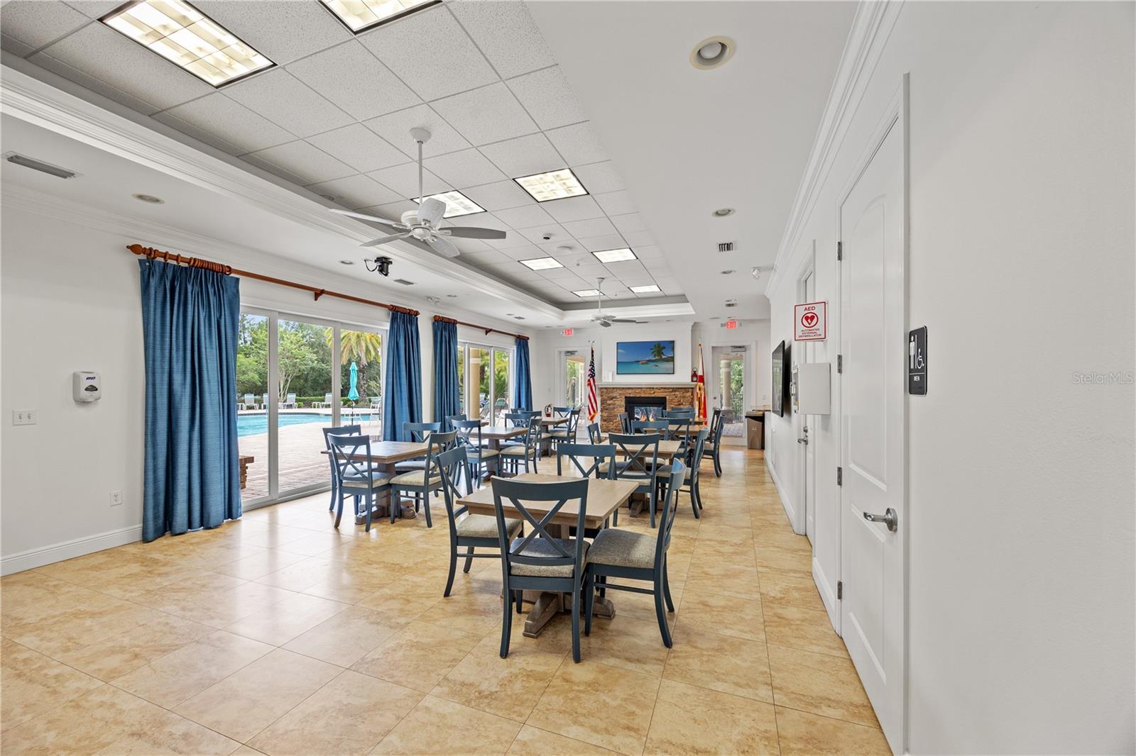 COUNTRY CLUB EAST AT LAKEWD RNCH QQ1 1 - Residential